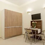Melograno Deluxe With Jacuzzi Experience Apartman *