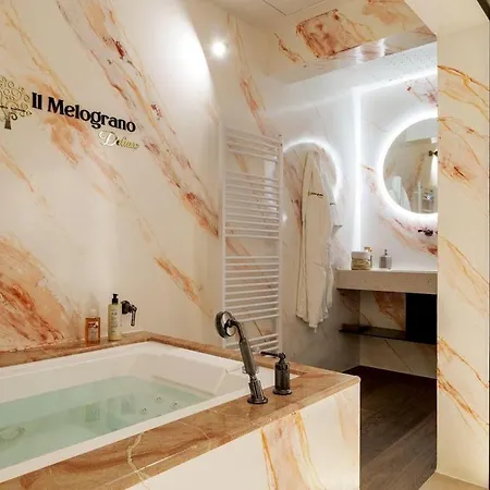Apartament Melograno Deluxe With Jacuzzi Experience