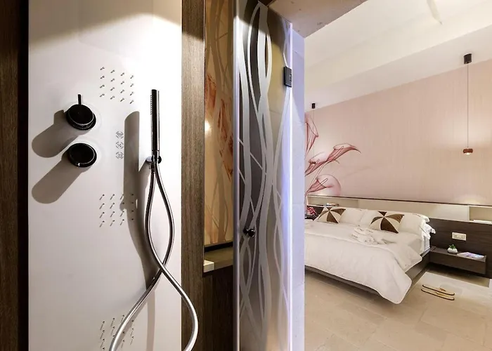 Melograno Deluxe With Jacuzzi Experience